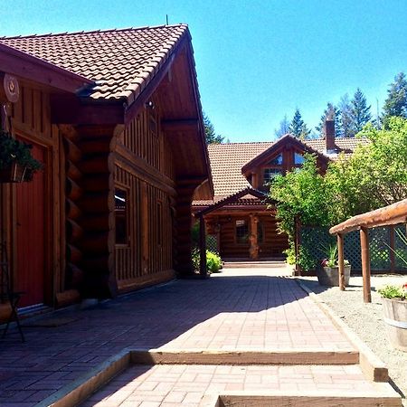 Hitching Post Resort Kelowna Buitenkant foto