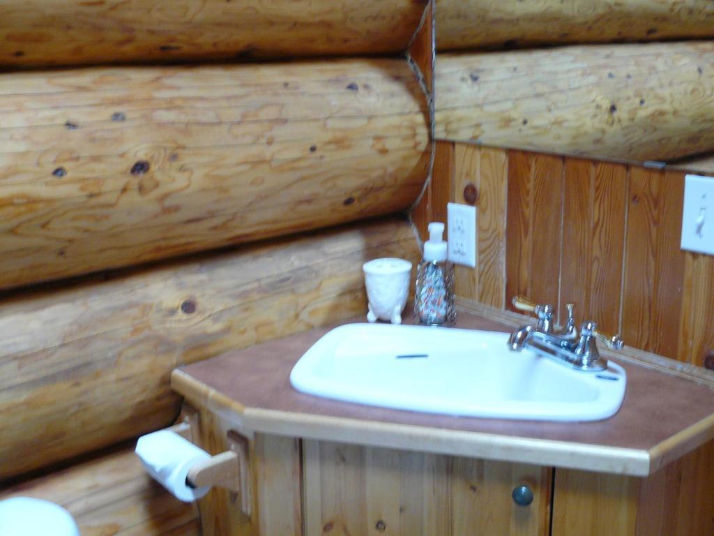 Hitching Post Resort Kelowna Kamer foto