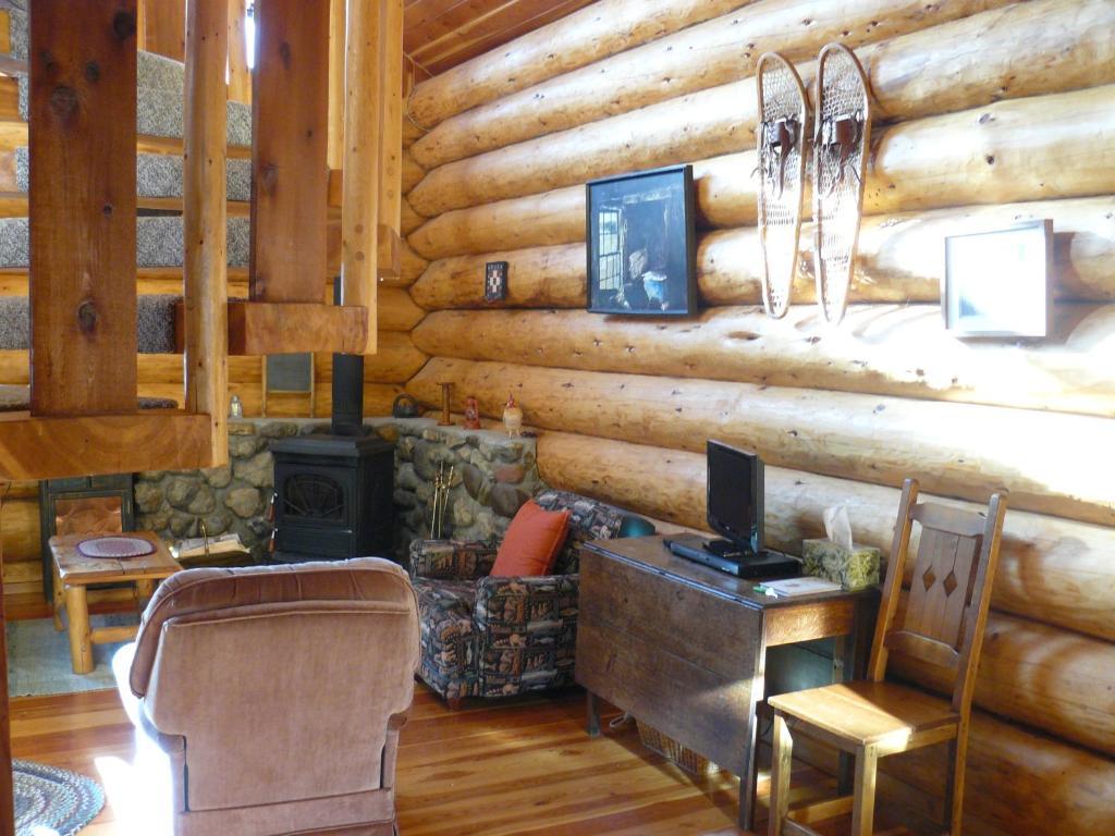 Hitching Post Resort Kelowna Kamer foto