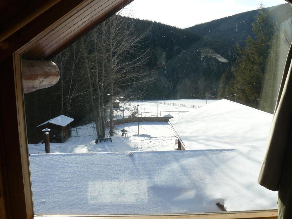 Hitching Post Resort Kelowna Kamer foto