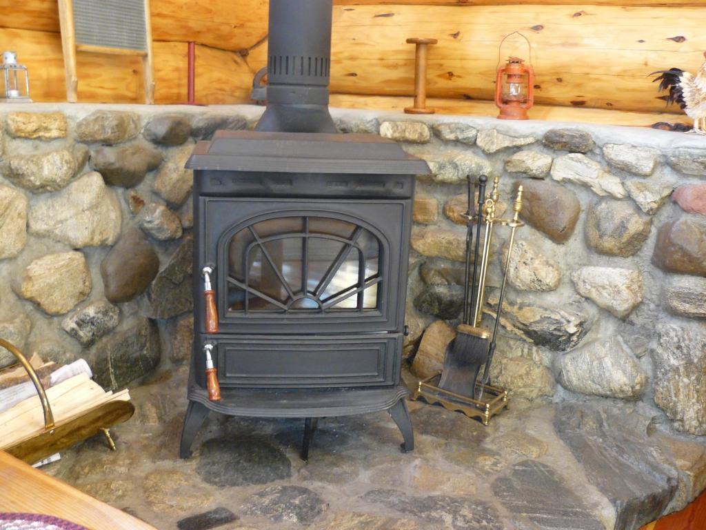 Hitching Post Resort Kelowna Buitenkant foto