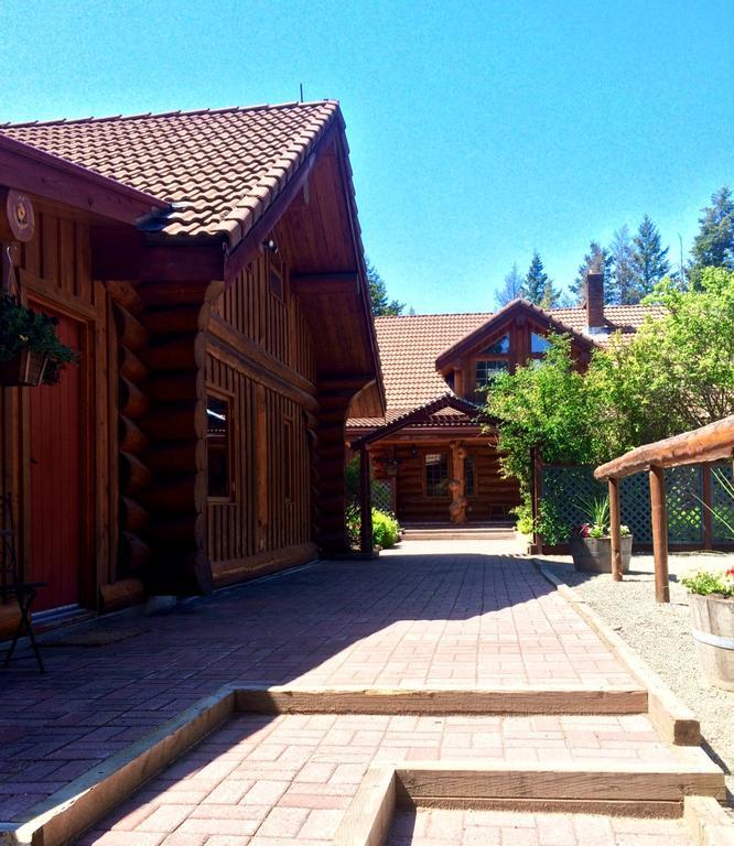 Hitching Post Resort Kelowna Buitenkant foto